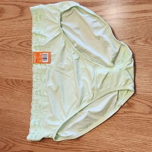 Warners high cut brief